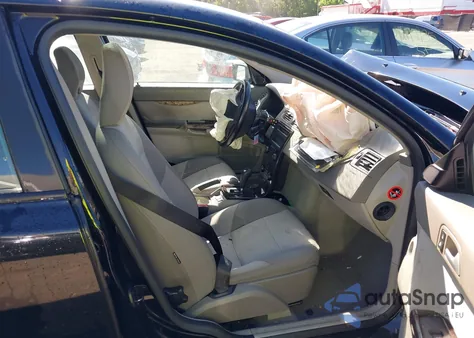 2006 Volvo S40 2.4I from USA, damaged, VIN YV1MS382162211413